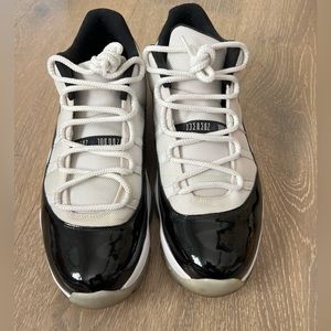 Used Jordan 1 low Concord size 14! No Box!